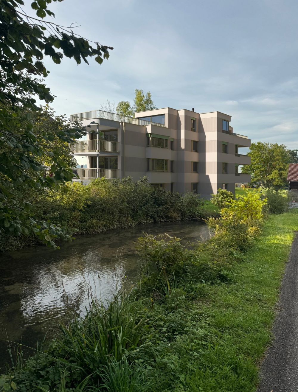 Exklusiver Neubau in Reichenburg – hochwertiges Wohnen an idyllischer Lage -  Bild 6