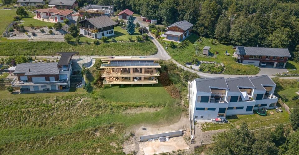 Lumière, cadre paisible et vue imprenable pour ce projet Minergie-P - Maison 4.5 pièces - image - 8
