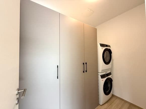 Erstvermietung: Moderne 4.5-Zimmer-Neubau-Wohnung mit Terrasse und schöner Aussicht in Trimbach -  Bild 11
