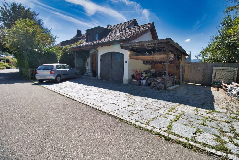 Traumhafte Lage/Garten- und Poolparadies/unmittelbar nähe Aare/viel Potenzial (Ausbau oder Neubau) - Bild 12