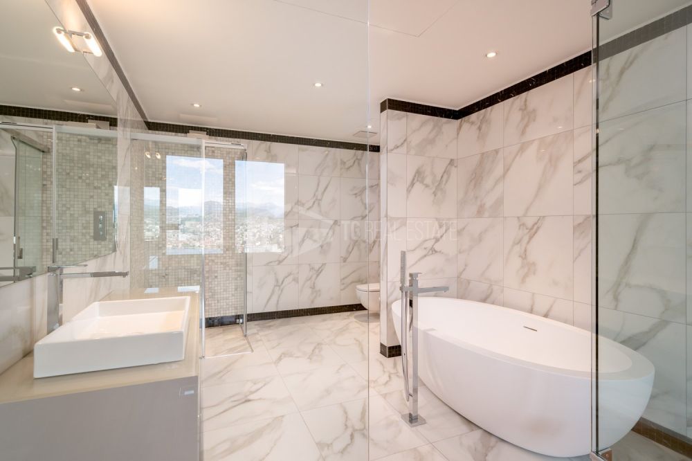 Prestiges Wohnung mit 4.5 Zimmern und atemberaubendem Seeblick -  Bild 11