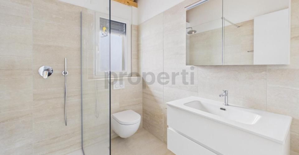 Immeuble entièrement rénové, agencement fonctionnel & haute efficacité énergétique ! - Appartement 2.5 pièces - image - 6