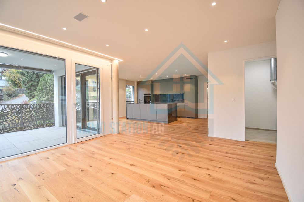 Exklusive 4.5-Zimmer-Neubauwohnung - nachhaltiges Wohnen in Reinach AG - Wohnen/Essen/Küche