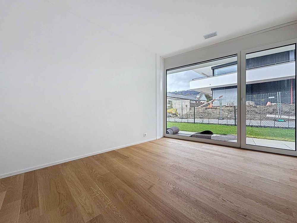 Neue 5.5-Zimmer-Wohnung mit überdachter Terrasse und Garten -  Bild 6