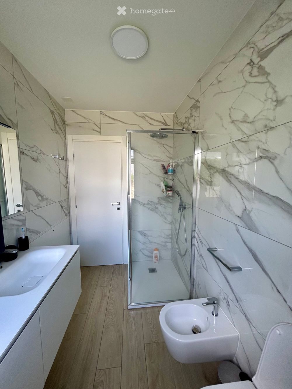 Nuovo e moderno appartamento con giardino privato -  Bild 5