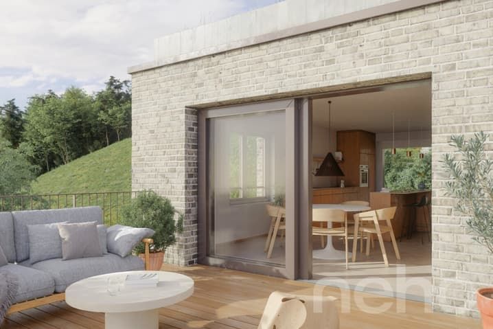 Villa mitoyenne de 5,5 pièces avec espaces extérieurs généreux -  Bild 2
