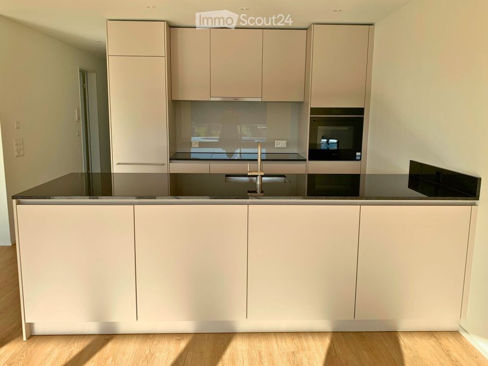 Wohnen mit Weitblick – Moderne 5.5-Zimmer-Wohnung in der Überbauung SONNENBÜEL in Eschenbach -  Bild 2