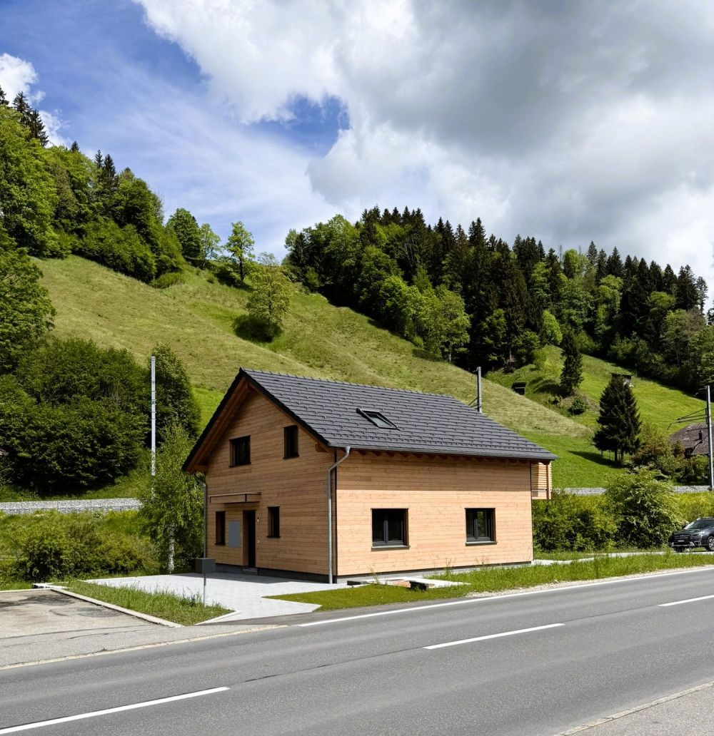 Modernes Einfamilienhaus in Wiggen, erbaut nach dem Minergie-Standard, mit großem Garten -  Bild 6