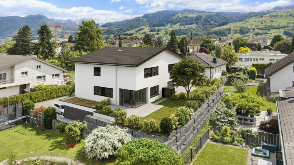 B19 - Familiäres Zuhause in Lachen am Zürichsee -  Bild 1