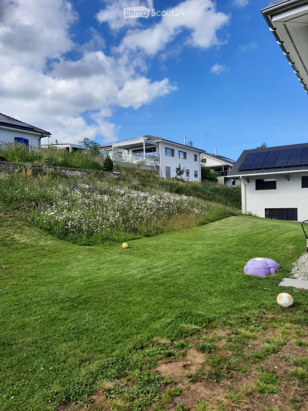 Einzelne neue Villa mit 7,5 Zimmern in Lajoux – Moderner Komfort und friedliche Umgebung -  Bild 5