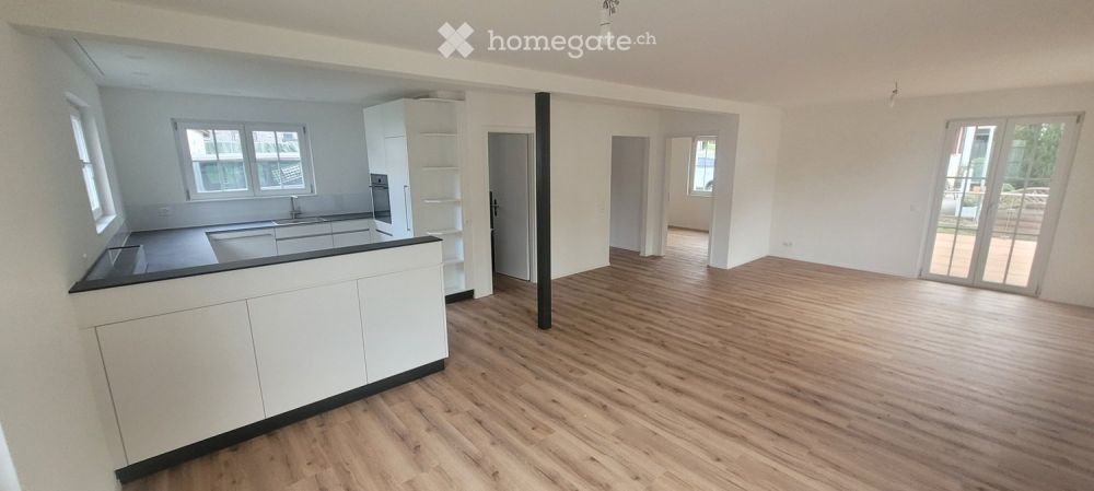 Kernsaniertes Einfamilienhaus, viel Umschwung - Bild 3