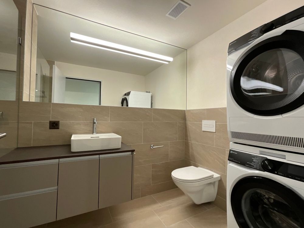 Grosszügige 3.5 Zimmer-Wohnung mit wundervoller Aussicht auf das Bergpanorama -  Bild 6