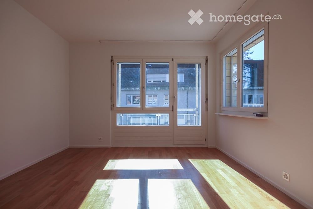 Familienfreundliche 5.5-Zimmer-Maisonette-Wohnung mit Terrasse und Garten -  Bild 9