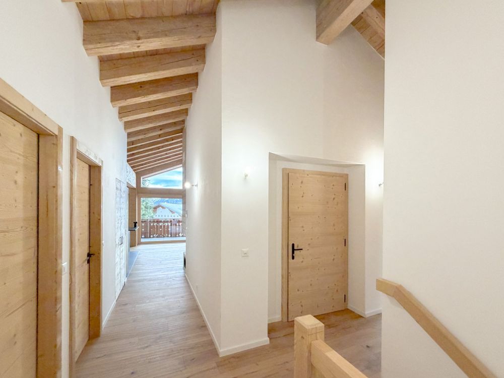 Superbe attique 4.5 pièces en résidence secondaire - Bild 8