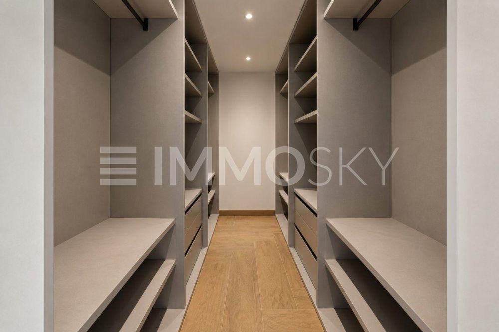 Villa moderne à 25 min. de Lausanne - Dressing de la chambre parentale