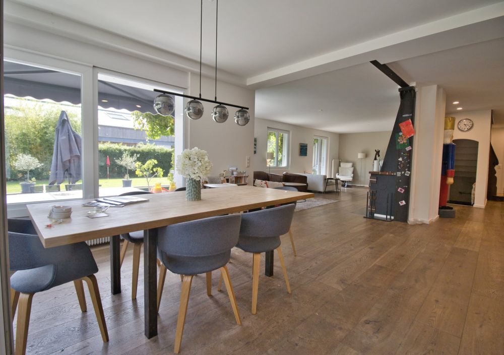 Traumhafte Lage/Garten- und Poolparadies/unmittelbar nähe Aare/viel Potenzial (Ausbau oder Neubau) - Bild 9