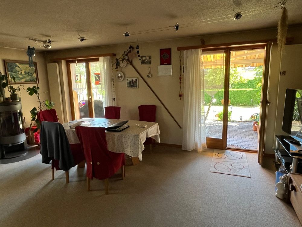 Einfamilienhaus mit angebautem, ausbaubarem Hausteil an schöner Lage. -  Bild 4
