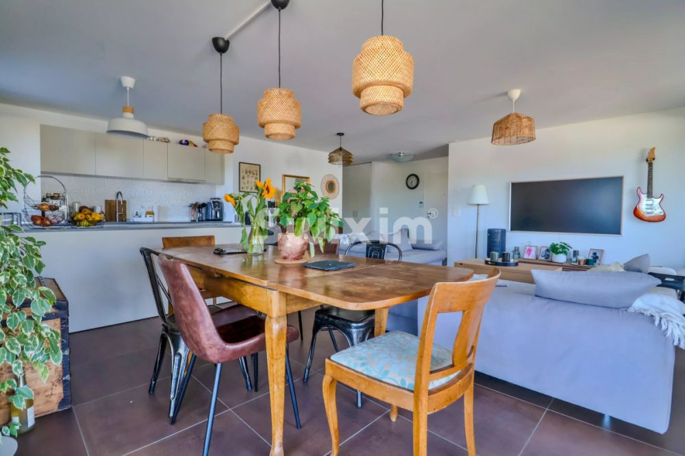 Exclusivité ! Vivez dans un village & confort :Appartement avec grande terrasse -  Bild 2