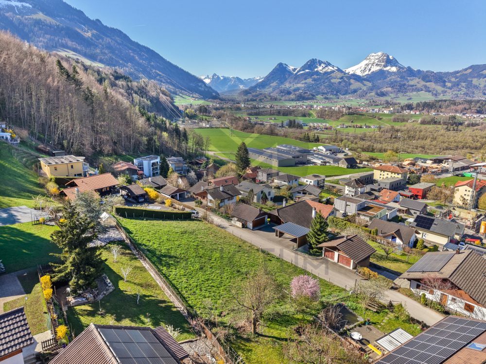 PRÄCHTIGES NEUES APARTMENT MIT SEEBLICK UND BERGSICHT IN BOTTERENS - Vue magnifique et dégagée sur les montagnes