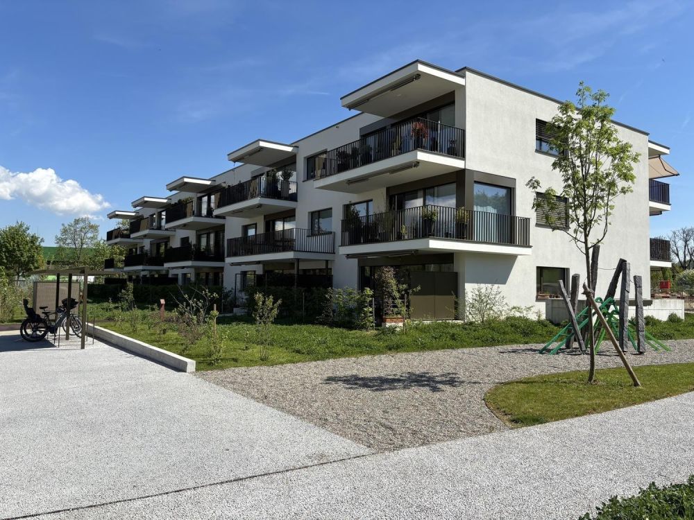 Elegant wohnen in Olten: 4.5-Zi-Whg mit zwei Sitzplätzen & Top-Standard - Aussen West
