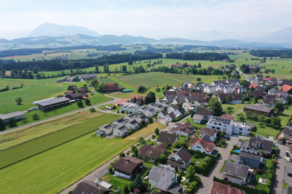 Freistehendes 6½-Zimmer-Einfamilienhaus (Neubau) nur 20 Min. von Zug entfernt -  Bild 8