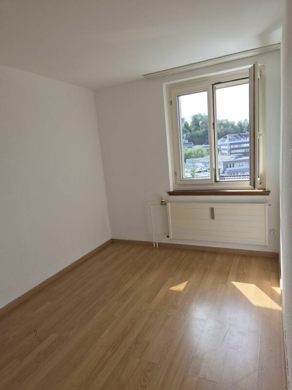 grosse 4 Zimmerwohnung -  Bild 4