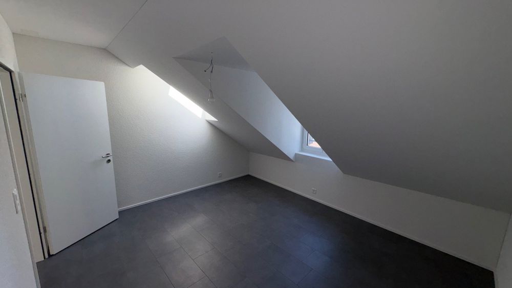 Moderne 4.5-Zimmer-Dachwohnung mit Waldblick in Langnau am Albis -  Bild 5