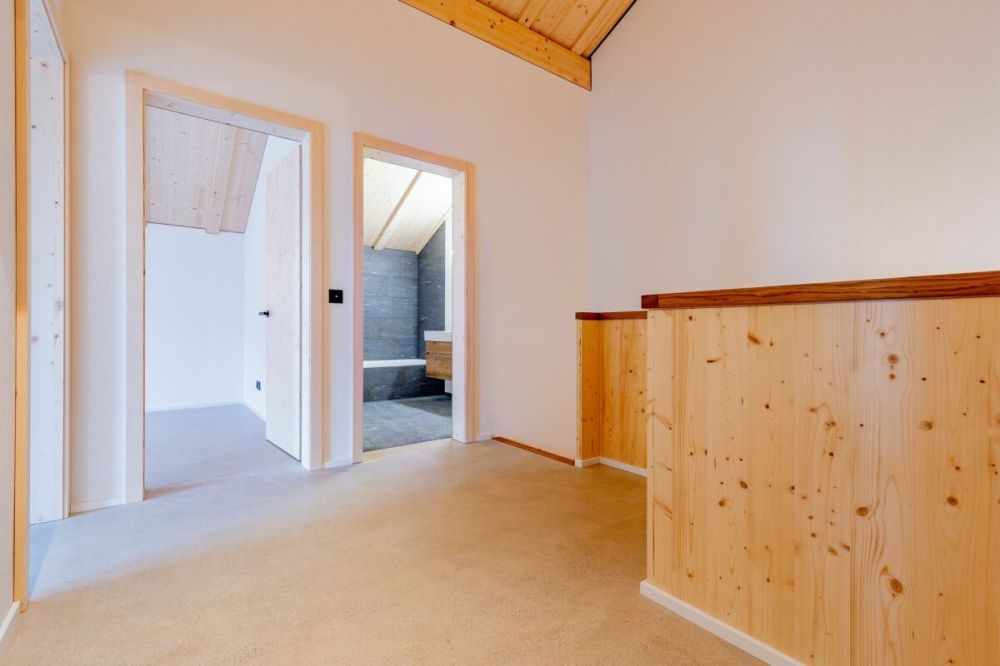 5.5-Zimmer-Doppeleinfamilienhaus als hochwertiger Erstwohnsitz (2B) in Davos Wiesen - Bild 3