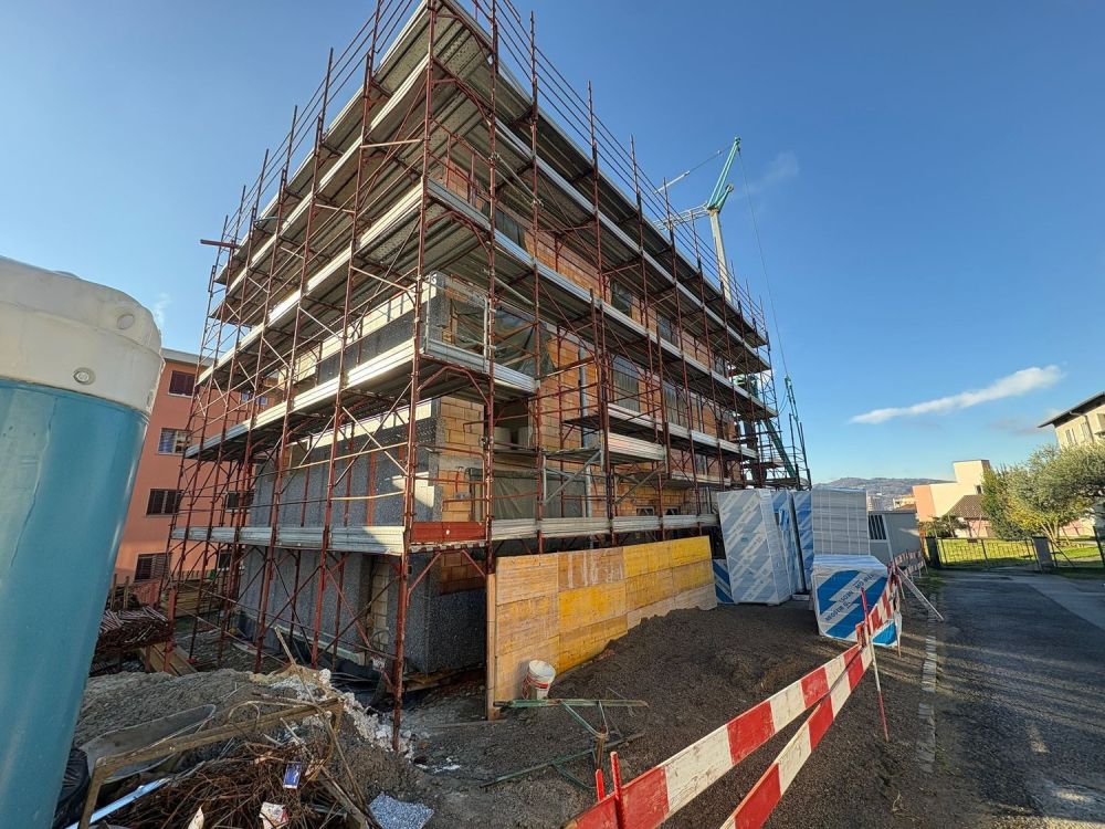 NUOVA FAMIGLIA CERCARSI - Bild 1