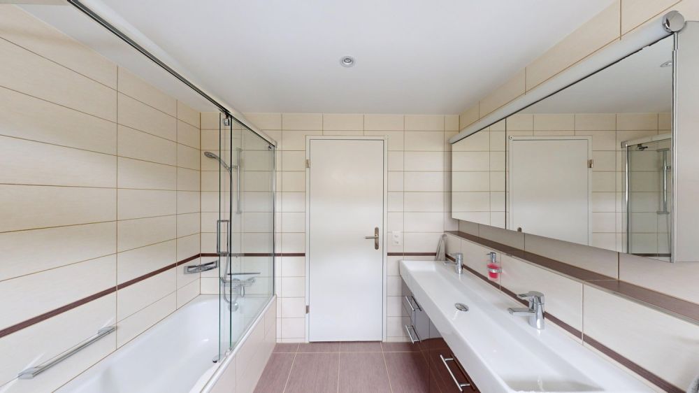 Muttenz : Freistehendes  - 6.5 Zi.- EFH auf traumhaftem Grundstück u. ruhiger Lage - Bild 6