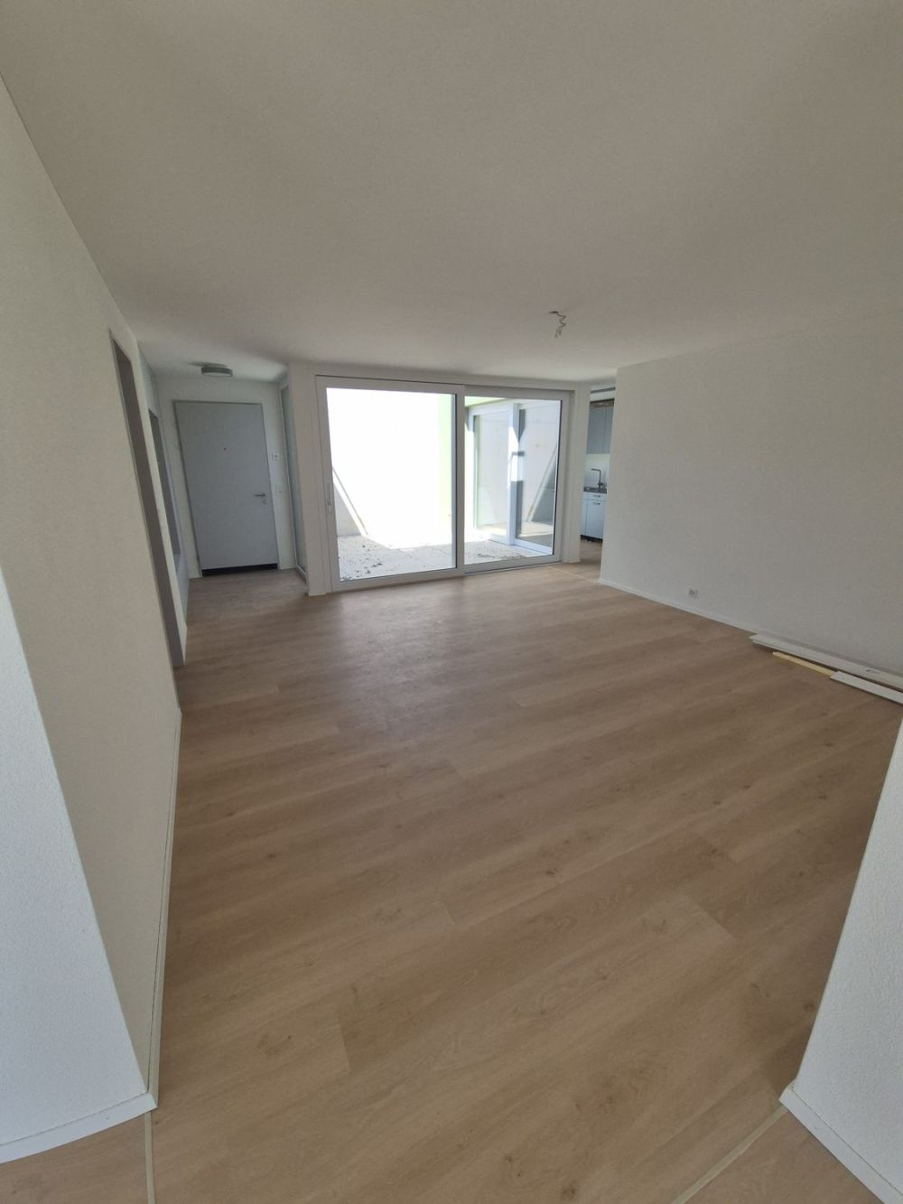 Exklusive Neubau 4.5 Zimmer Attikawohnung mit 2 Balkonen -  Bild 4