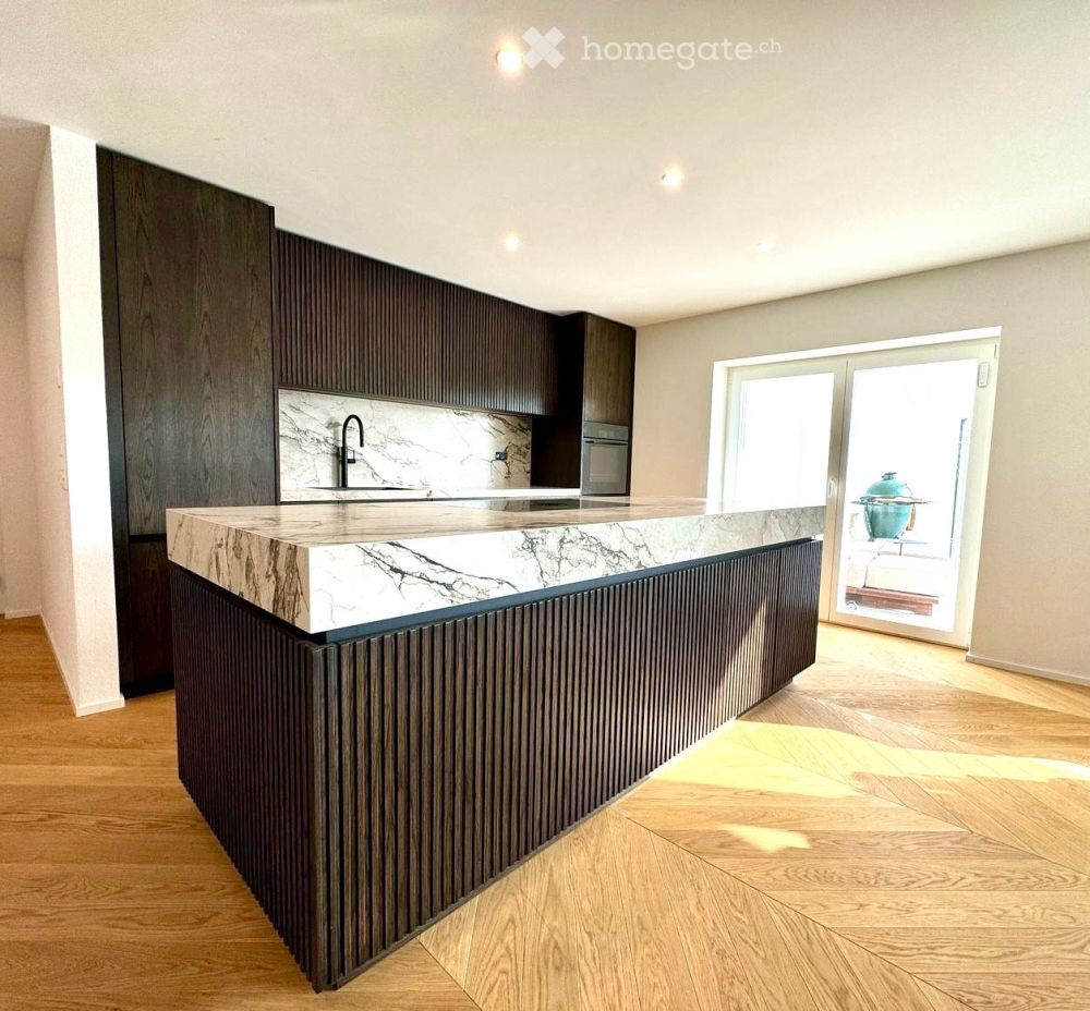 Exklusive 4.5-Zimmer-Villa mit Einliegerwohnung in Zumikon -  Bild 1