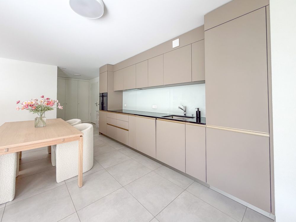 Wohnung mit 2.5 Zimmern im Erdgeschoss, großer Garten und Terrasse - Cuisine