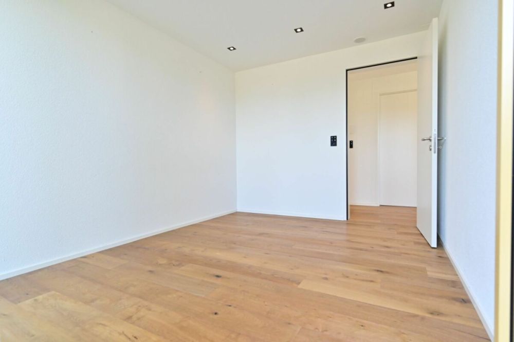 3.5-Zimmer-Gartenwohnung an ruhiger Naturlage -  Bild 13