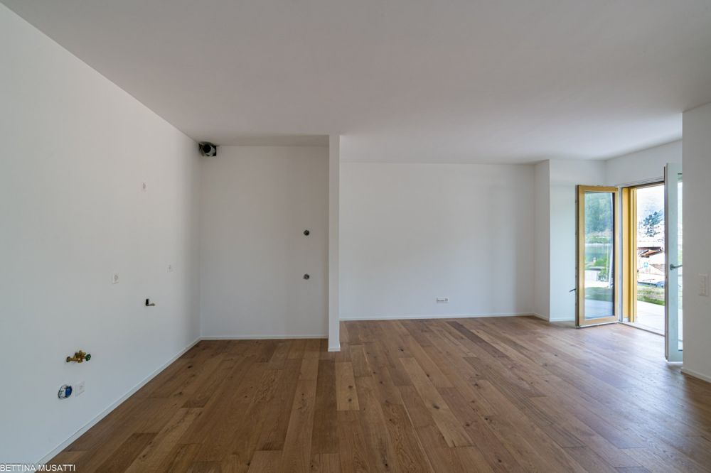 BRUSINO ARSIZIO – WOHNUNG MIT PRIVATGARTEN UND SEEBLICK, KOMFORT UND NATUR IN REICHWEITE -  Bild 4