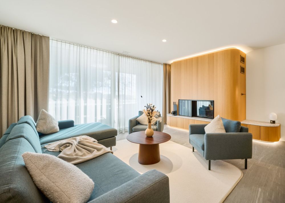 Contemporary Alpine Living in House Yara - Bild 1