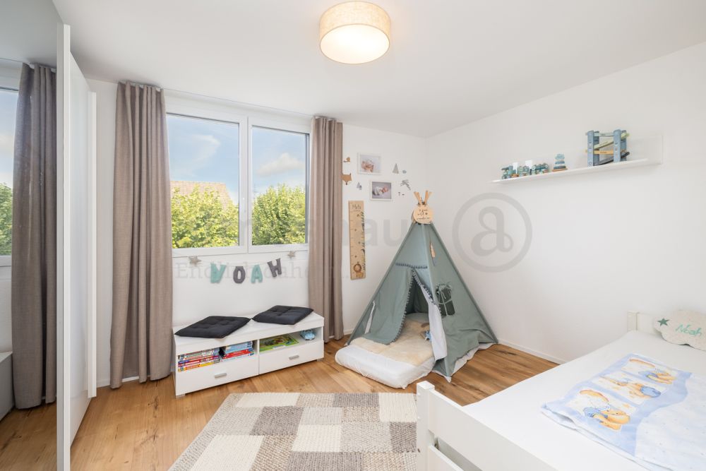 Exklusives, sonniges EFH mit Attika & individueller Ausstattung - Bild 6