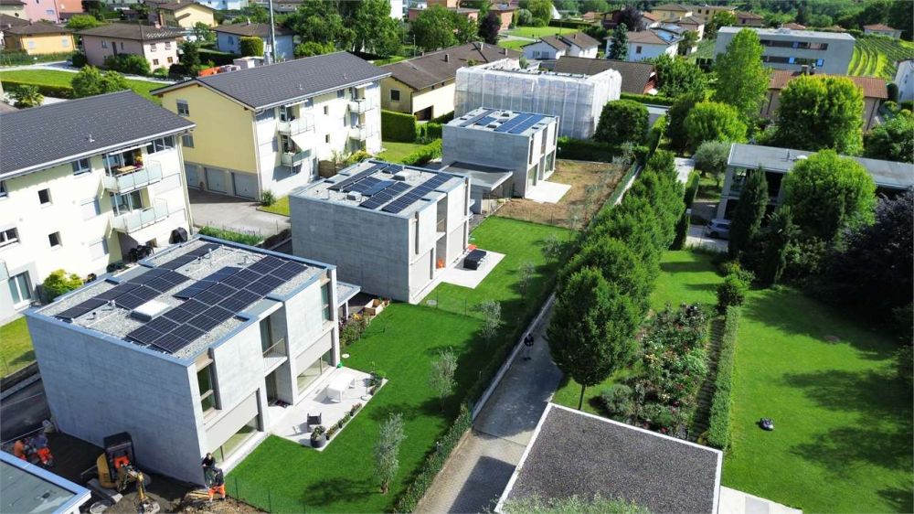 NUOVA ED AMPIA VILLA CON GIARDINO -  Bild 2
