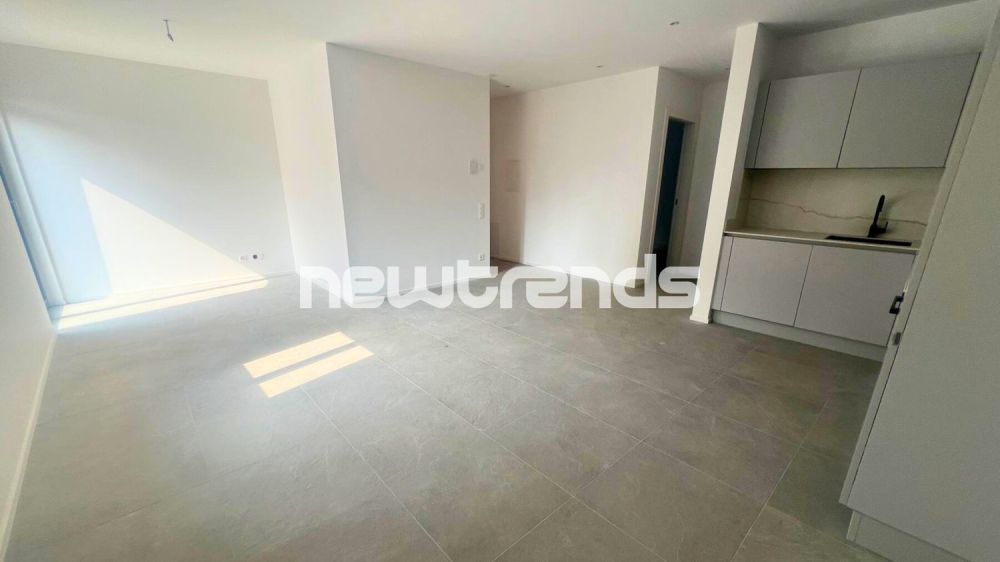 Caslano: 2.5 locali con giardino e patio, pronto da abitare. Nuova cos - 7