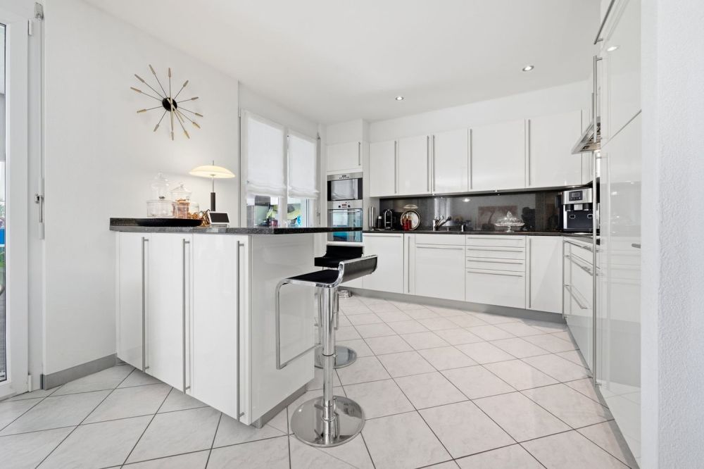 Wohnung mit 5,5 Zimmern und grünem Blick -  Bild 5
