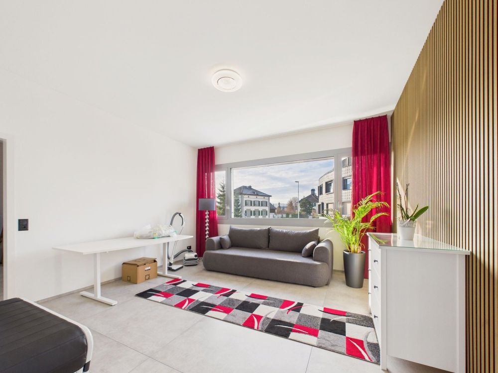 Exklusive 5.5-Zimmer-Neubau-Wohnung mit Kamin, Sauna und Seeblick in Bottighofen - Image 5