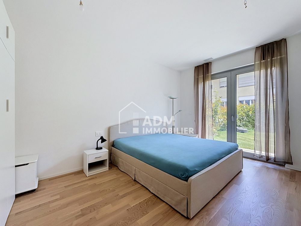 Saillon,  appartement 4.5 pièces rez avec jardin privatif de 243 m2 - Chambre parentale