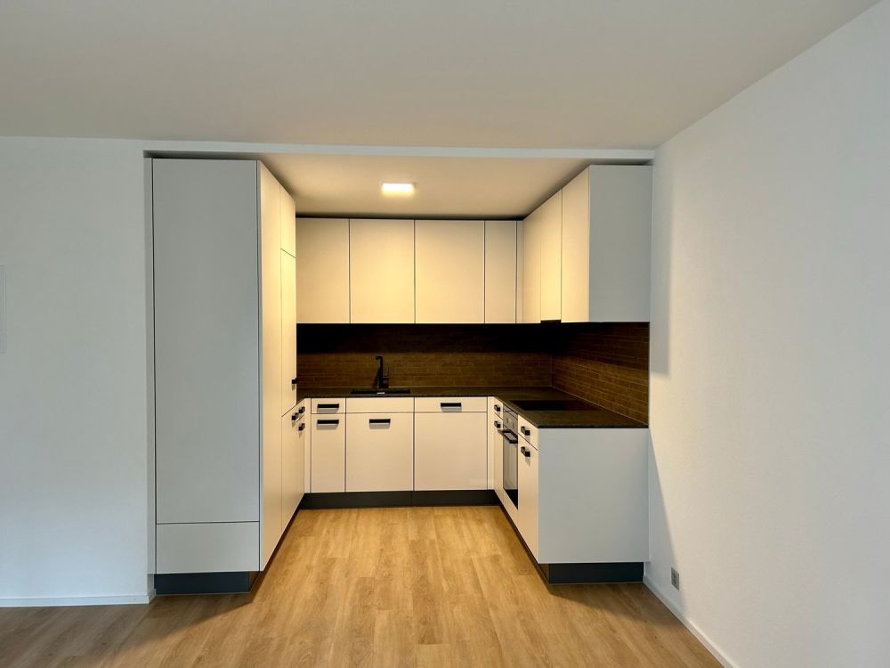 Hochwertig sanierte Wohnung mit Balkon beim Wiesenplatz -  Bild 2