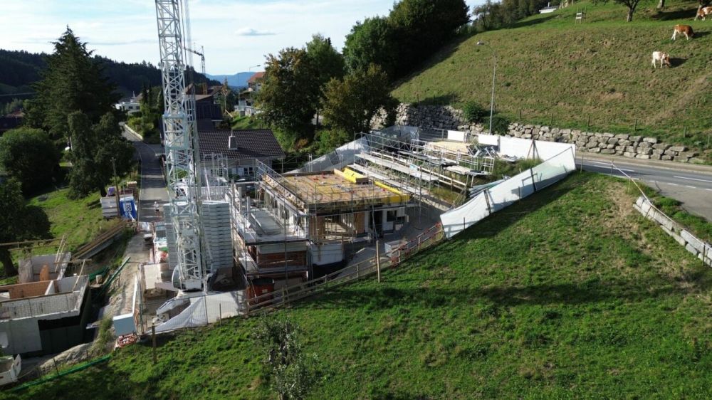 Renditeobjekt oder Generationenhaus Neubau: Modernes 2-Familienhaus in idyllischer Landschaft. -  Bild 2