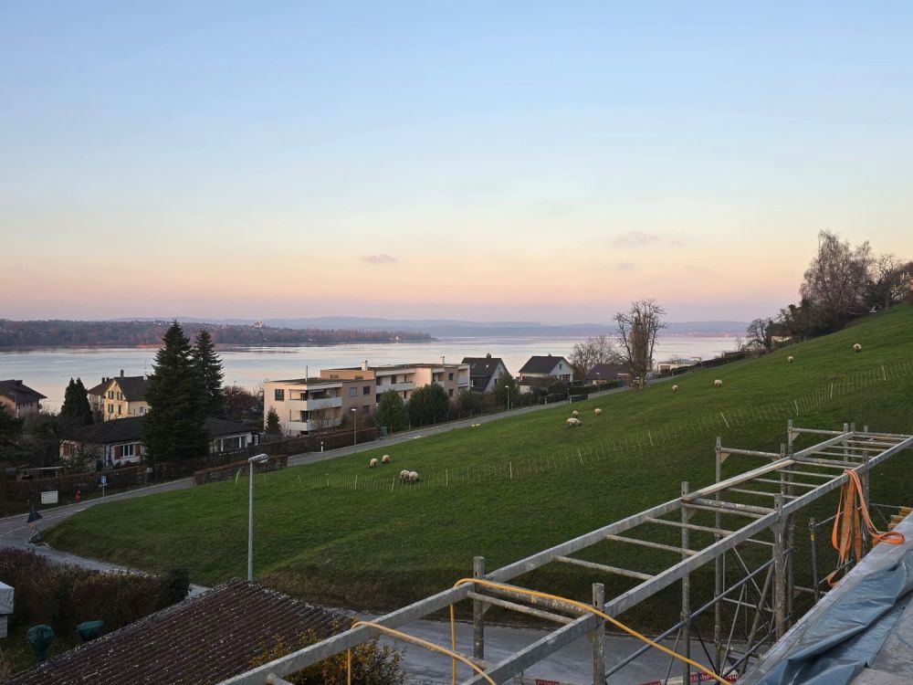 RESERVIERT, Exklusive & hochwertige Attikawohnung mit Seesicht -  Bild 5