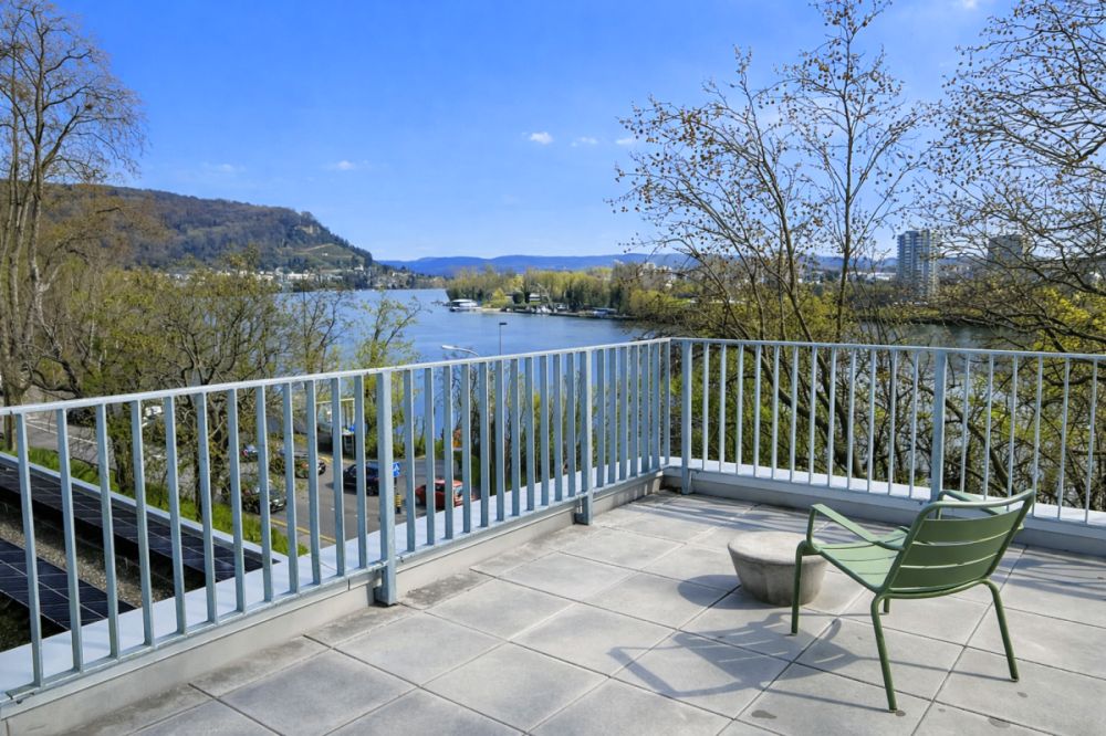 Grosszügige Maisonette-Wohnung am Rhein mit industriellem Charme -  Bild 10