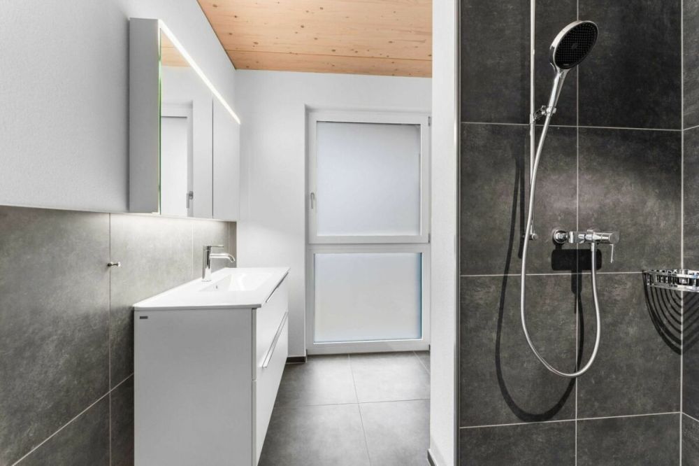 Top Neubau - 4.5-Zimmerwohnung mit 2 Balkonen - Bild 11