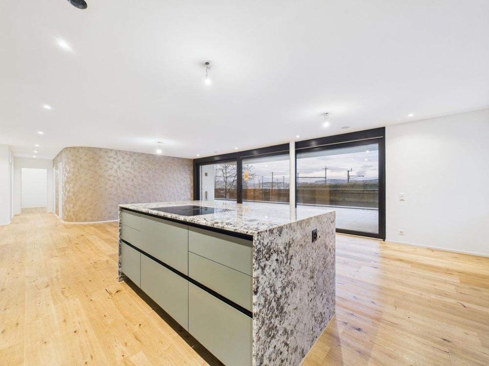Exklusive 4.5-Zimmer-Terrassenwohnung im Neubau in Umiken -  Bild 2