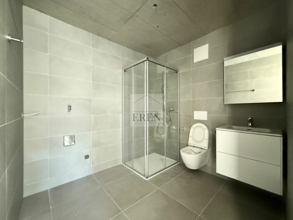 Magnifique Attique 4,5 neuf avec vue panoramique et terrasse de 55 m2 sud-est - Attique 4,5 pièces neuf à vendre à Conthey