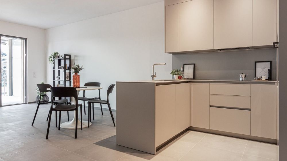 Moderne und ruhige Räume - 3.5 Zimmer in einer exklusiven Residenz am Stadtrand   | Spazi Moderni e Sereni - 3.5 Locali in Residenza Esclusiva ai Confini della Città - pregassona tri-005.jpg